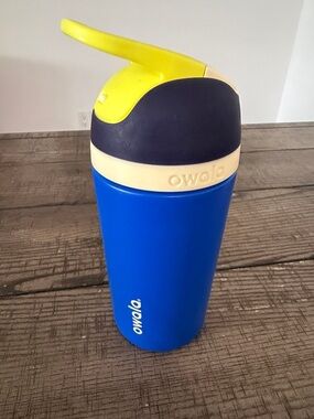 Owalo Blue and Yellow Insulated Water Bottle with Flip Lid
